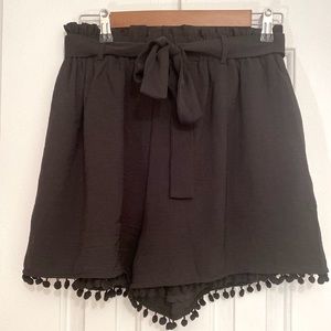 Jodifl Gathered waist Side Pockets Black Pom Detail Removable Tie Belt Short NWT